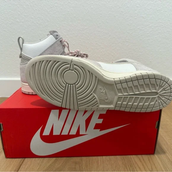 Nike Dunk Hi Notre Light Orewood Brown